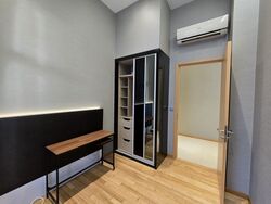 The Serenno (D15), Apartment #437427811